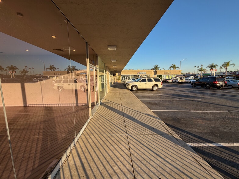 More Photos Of 1615-1649 W Chapman Ave, Orange Storefront For Lease