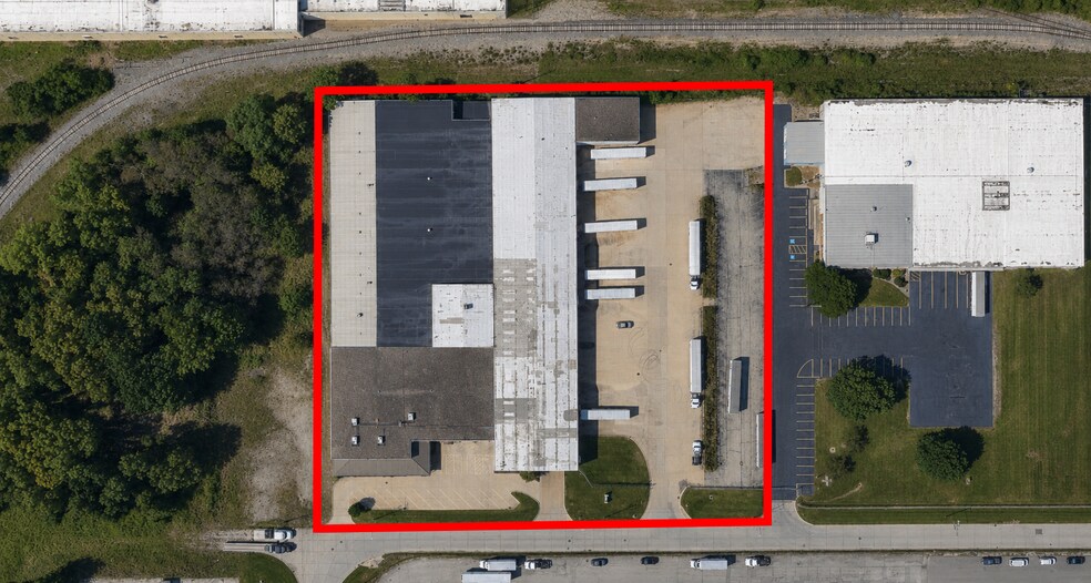 More Photos Of 5900 Pennsylvania Ave, Maple Heights Distribution For Lease