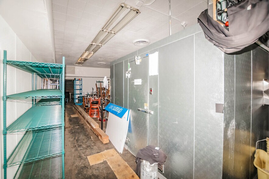 More Photos Of 2821-2823 N Milwaukee Ave, Chicago Storefront For Sale