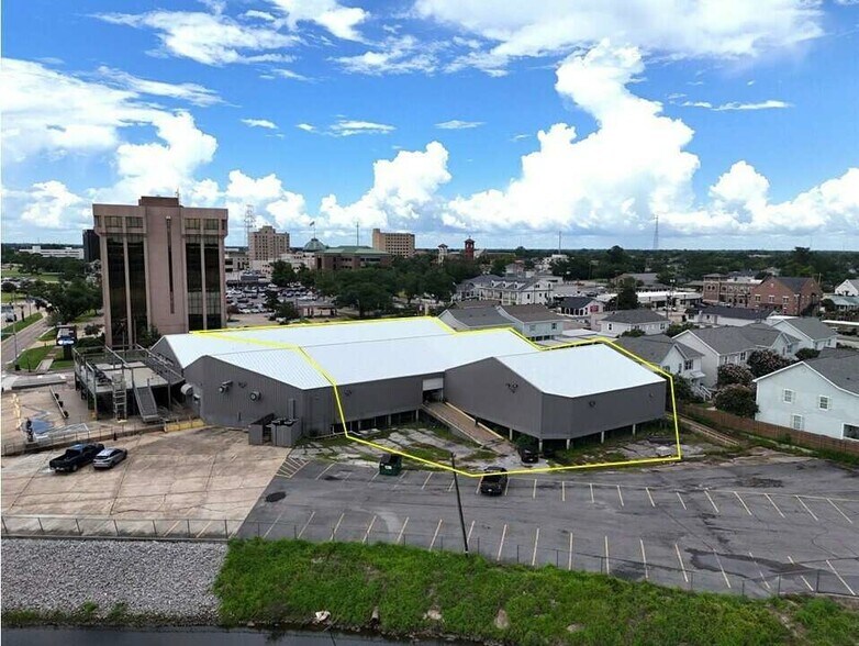 More Photos Of 1201 Lakeshore Dr, Lake Charles Distribution For Lease