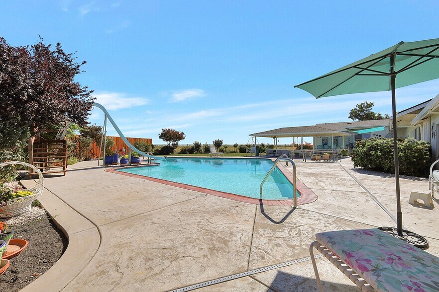 More Photos Of 18598 CA-113 Hwy, Knights Landing Specialty For Sale