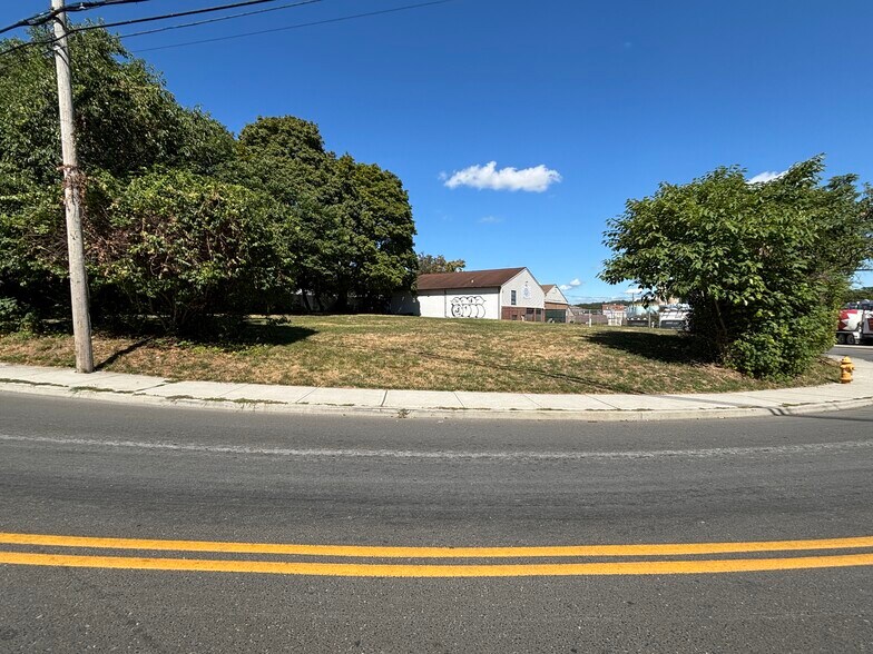 Primary Photo Of 35 Chapel St, Norwalk Land For Sale