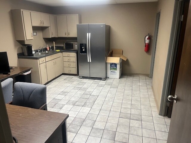 More Photos Of 4900 Thibault Rd, Little Rock Manufacturing For Sale