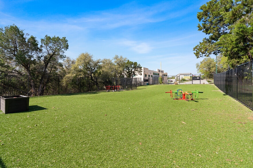 More Photos Of 6111 N FM 620, Austin Daycare Center For Sale