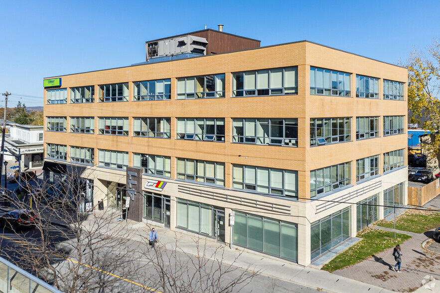 Primary Photo Of 411 Roosevelt Ave, Ottawa Office For Lease