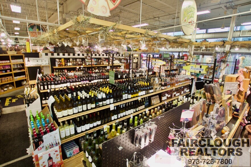 More Photos Of 182 US Highway 206, Flanders General Retail For Sale