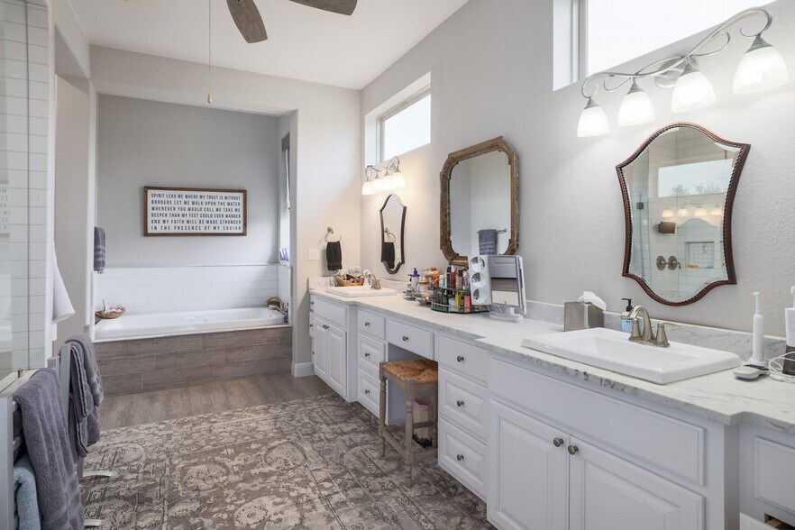 More Photos Of 2550 Bell Springs Rd, Dripping Springs Lodge Meeting Hall For Sale