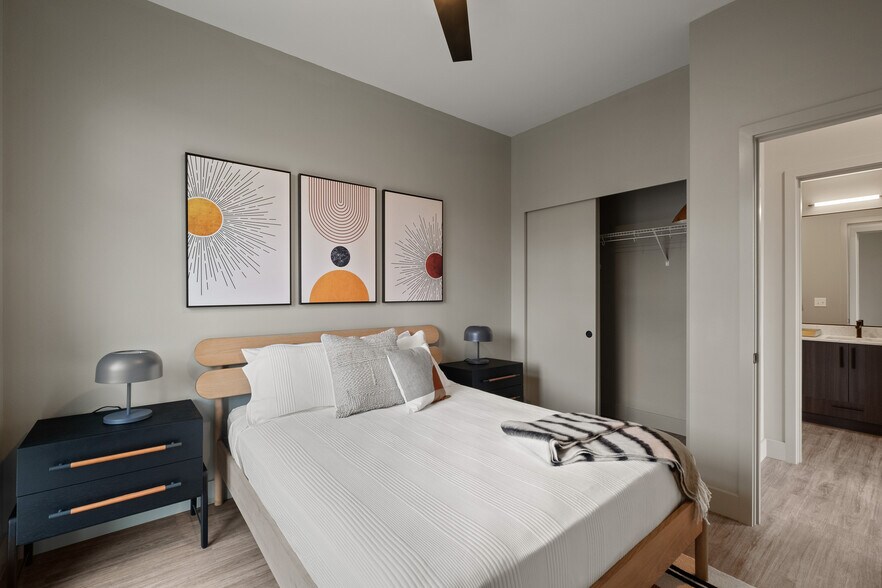 More Photos Of 104 12th Ave, Seattle Apartments For Lease