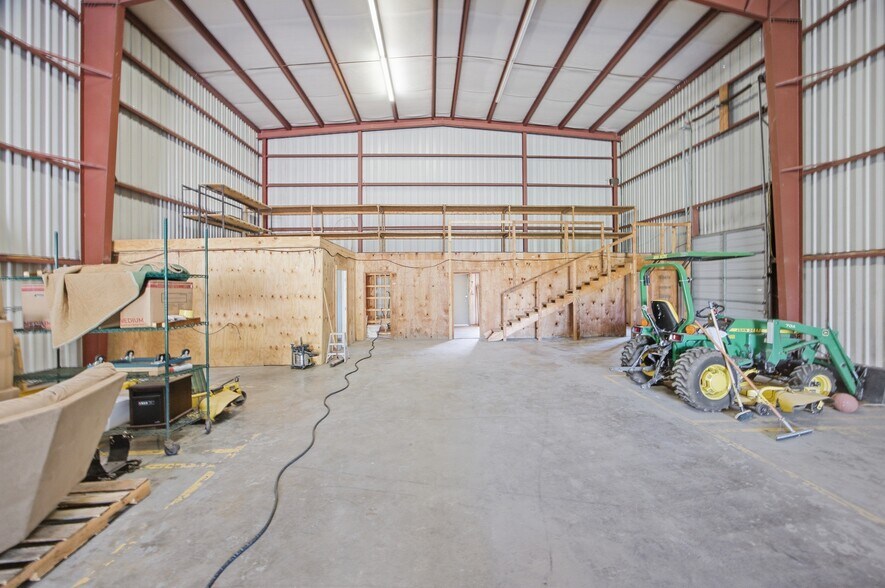 More Photos Of 622 Barnetts Run Rd, Bridgeport Self Storage For Sale