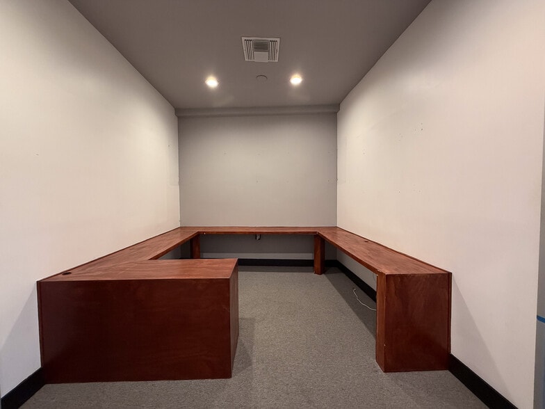 More Photos Of 10931 W Pico Blvd, Los Angeles Storefront Retail Office For Sale