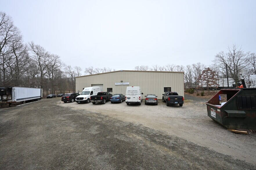More Photos Of 64 Nod Rd, Clinton Industrial For Sale