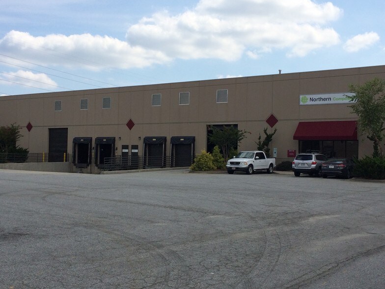 More Photos Of 101 E Carteret St, Greensboro Warehouse For Lease