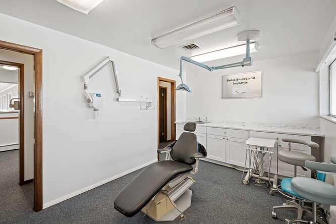 More Photos Of 5025-5039 S Federal Blvd, Englewood Medical For Lease