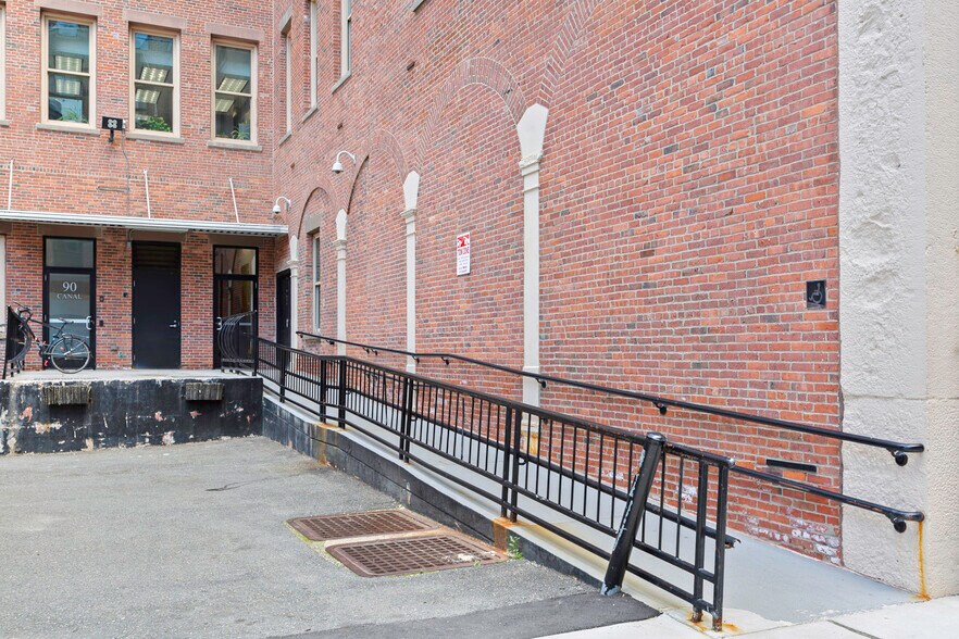 More Photos Of 90 Canal St, Boston Office For Lease