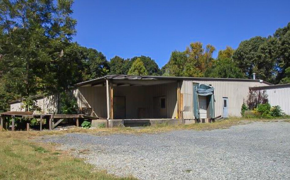More Photos Of 248 W Franklinville St, Staley Manufacturing For Sale