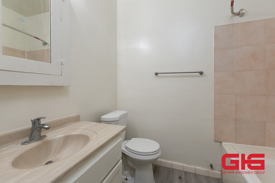 More Photos Of 2401 W Main St, Alhambra Storefront Retail Residential For Lease