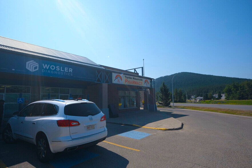 More Photos Of 11001 20 Av, Blairmore Freestanding For Sale