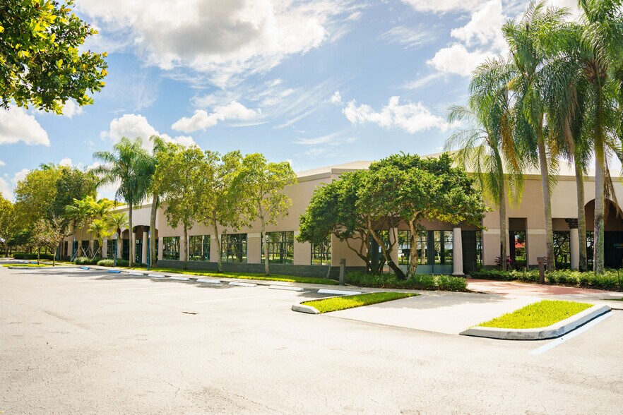 More Photos Of 3360 Enterprise Ave, Weston Unknown For Lease
