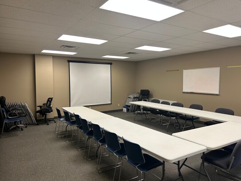 More Photos Of 1930 E 20th Pl, Scottsbluff Medical For Lease