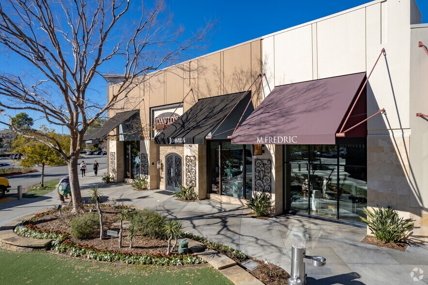 More Photos Of 26450 McBean Pky, Valencia Unknown For Lease