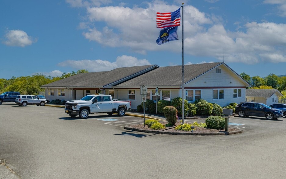 More Photos Of 307 Highway 42 E, Coquille Industrial For Sale