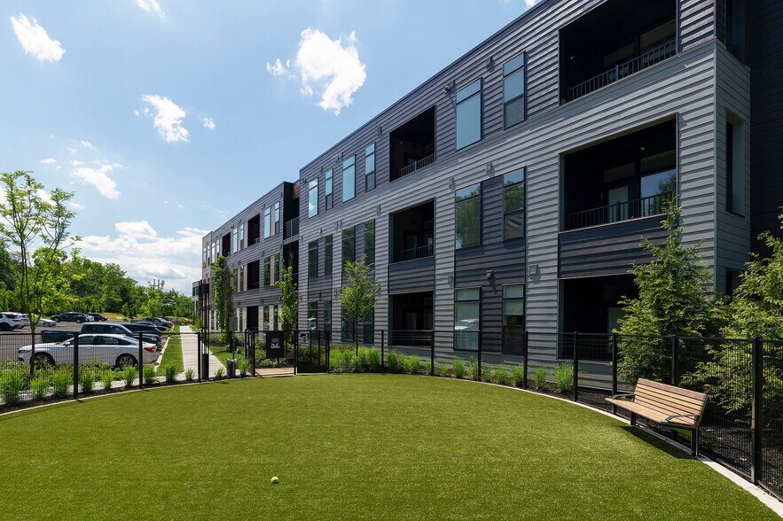 More Photos Of 400 W Swedesford Rd, Berwyn Apartments For Lease