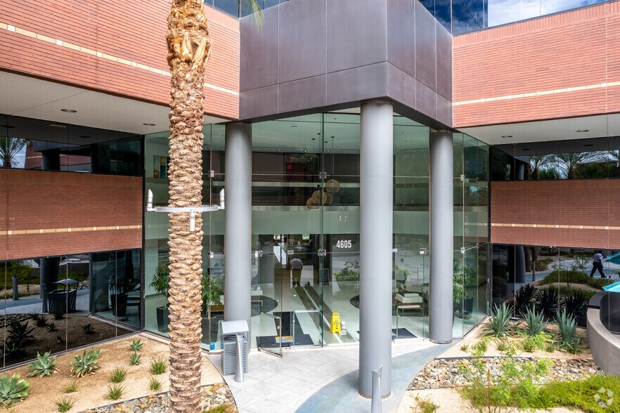 More Photos Of 4605 E Elwood St, Phoenix Office For Lease