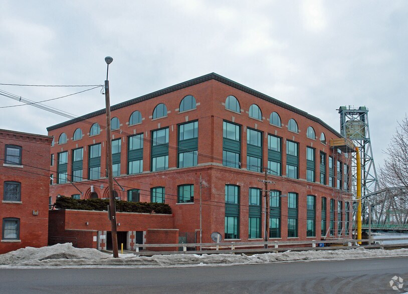 More Photos Of 1 Harbour Pl, Portsmouth Office For Lease