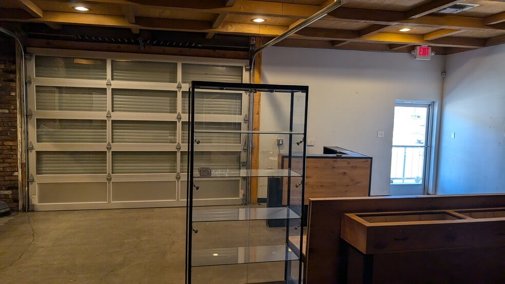 More Photos Of 460 N Switzer Canyon Dr, Flagstaff Storefront Retail Office For Sale