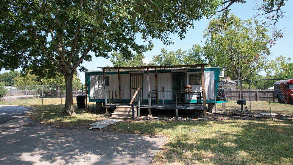 4931 Allen Genoa Rd, Pasadena, TX 77504 Self Storage For Sale