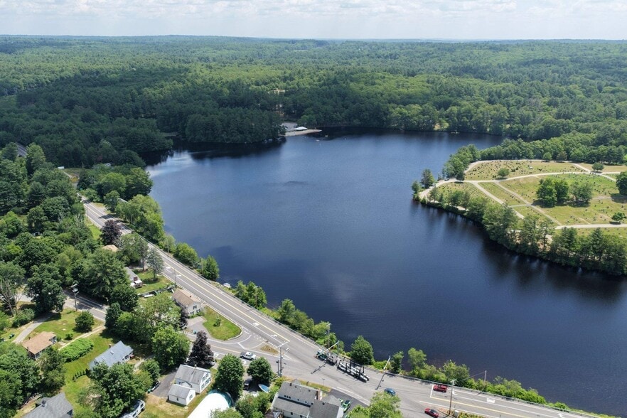 More Photos Of 130 High St, Upton Office For Lease