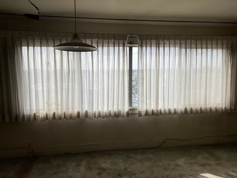 More Photos Of 3303 Floral Dr, Los Angeles Apartments For Sale