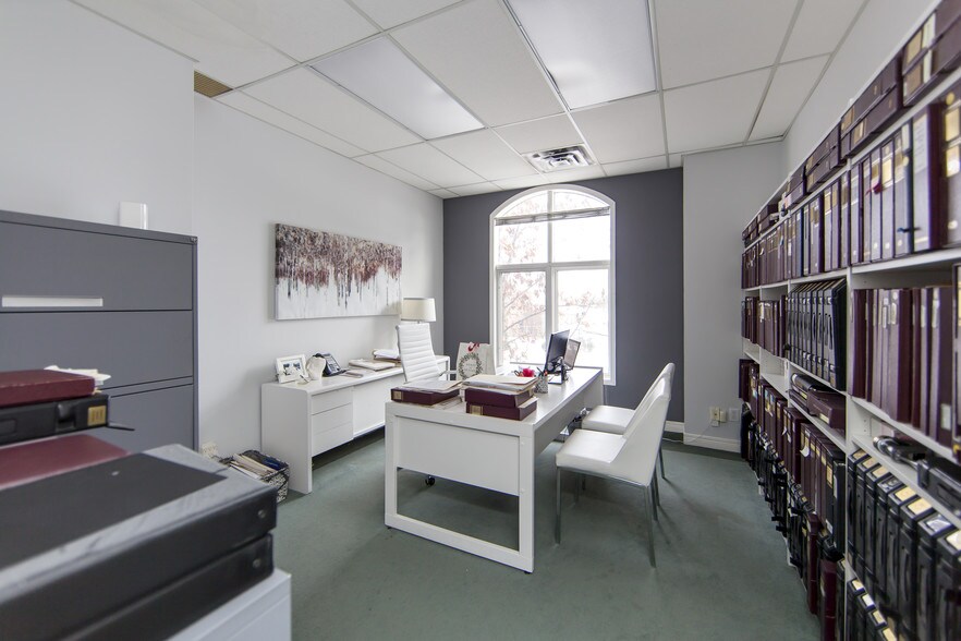 More Photos Of 92 Centrepointe Dr, Ottawa Office For Lease