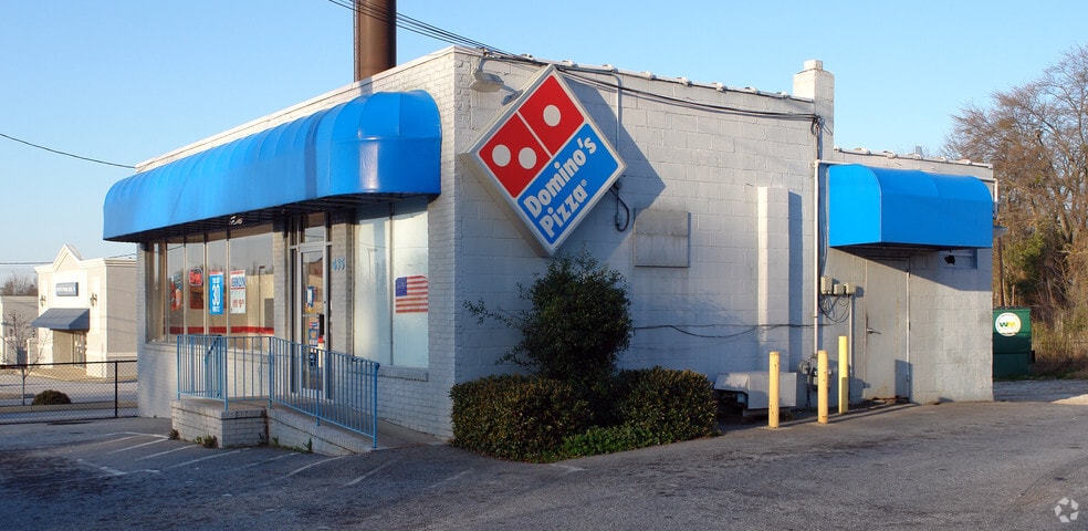 Primary Photo Of 435 N Pleasantburg Dr, Greenville Freestanding For Lease
