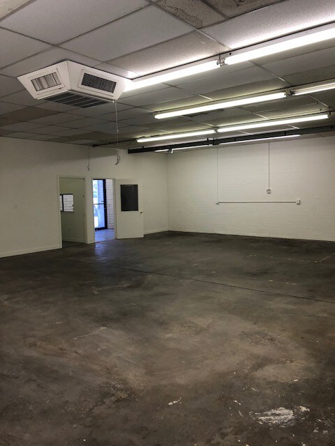More Photos Of 3137 W Virginia Ave, Phoenix Warehouse For Lease