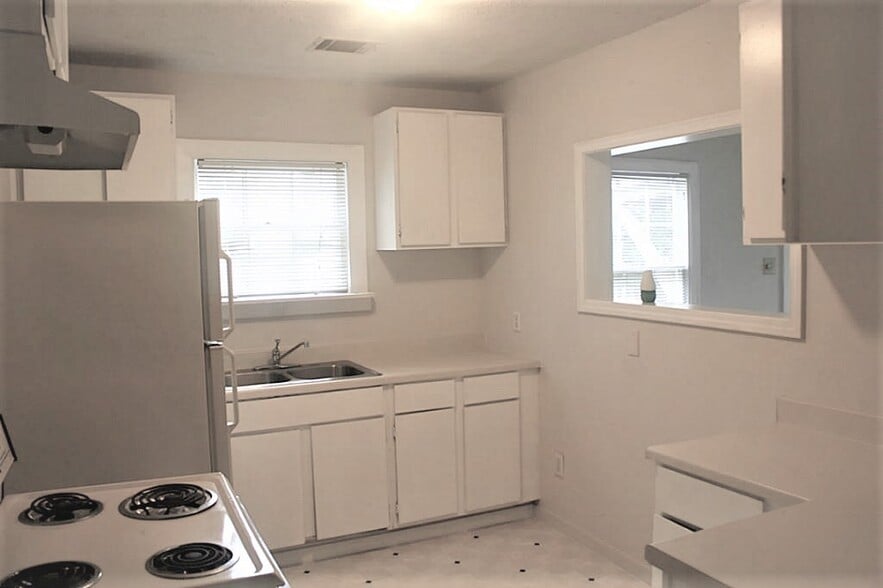 More Photos Of 704 E 22nd St, Houston Apartments For Sale