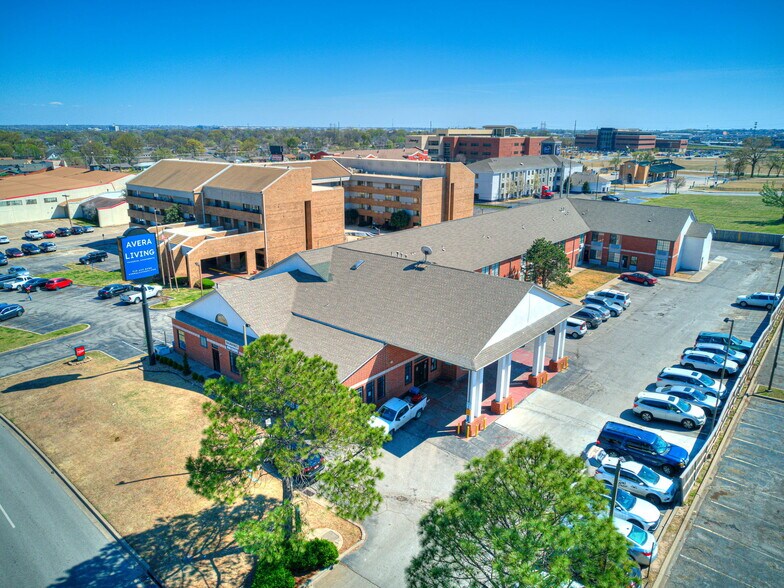 More Photos Of 3211 S 79th East Ave, Tulsa Apartments For Sale