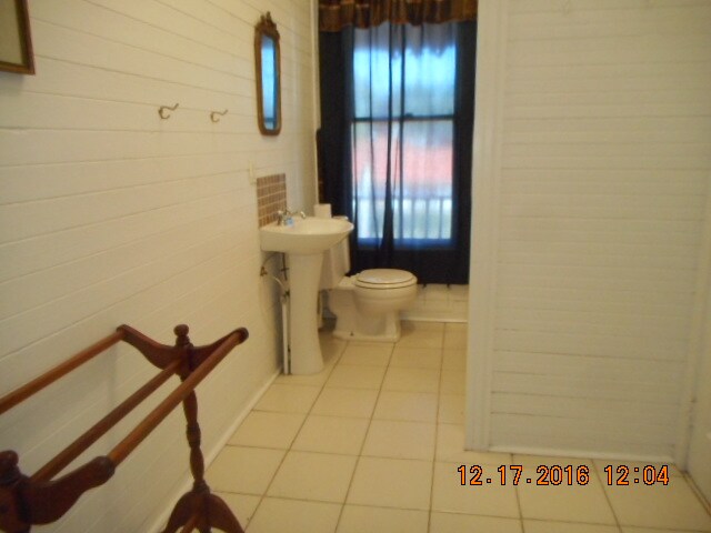 More Photos Of 118 S Main St, Reidsville Hotel For Sale