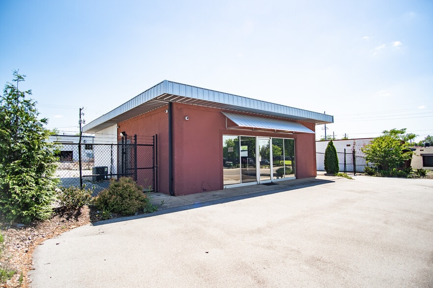 More Photos Of 1218 E Magnolia Ave, Knoxville Freestanding For Lease