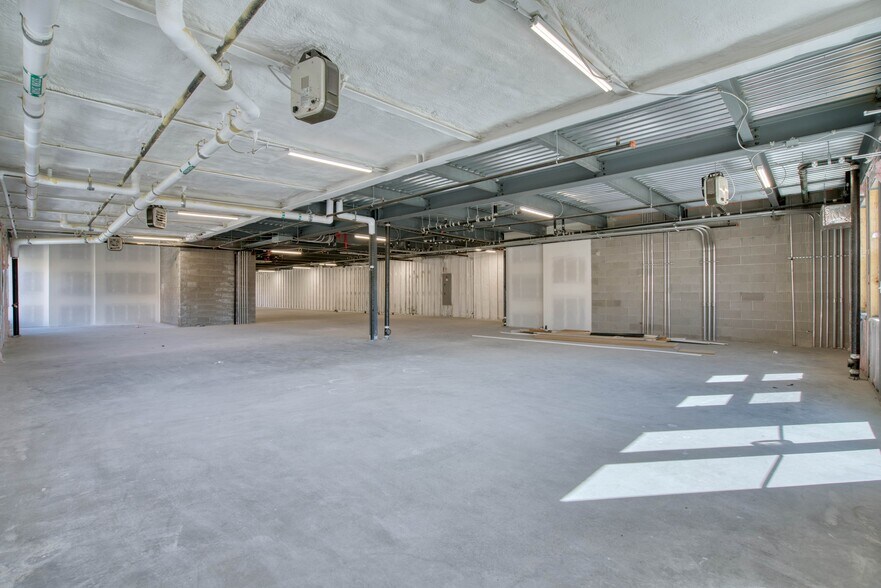 More Photos Of 1102 Pearl St, Boulder Storefront Retail Office For Lease