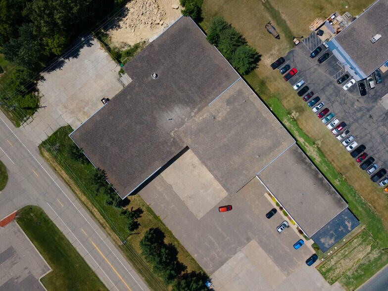 More Photos Of 15720 NE Lincoln St, Andover Manufacturing For Lease