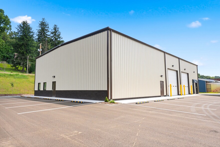 More Photos Of 1606 Glass Ave, Fairmont Industrial For Lease