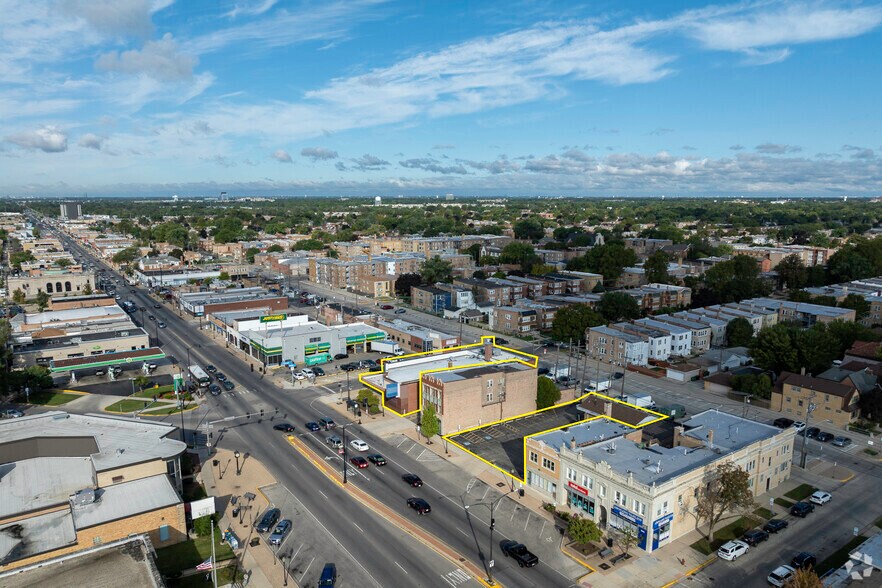 More Photos Of 6650 Cermak Rd, Berwyn Bank For Sale