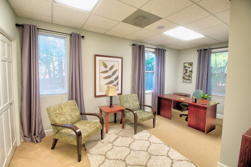 More Photos Of 748-758 Holcomb Bridge Rd, Norcross Office For Sale