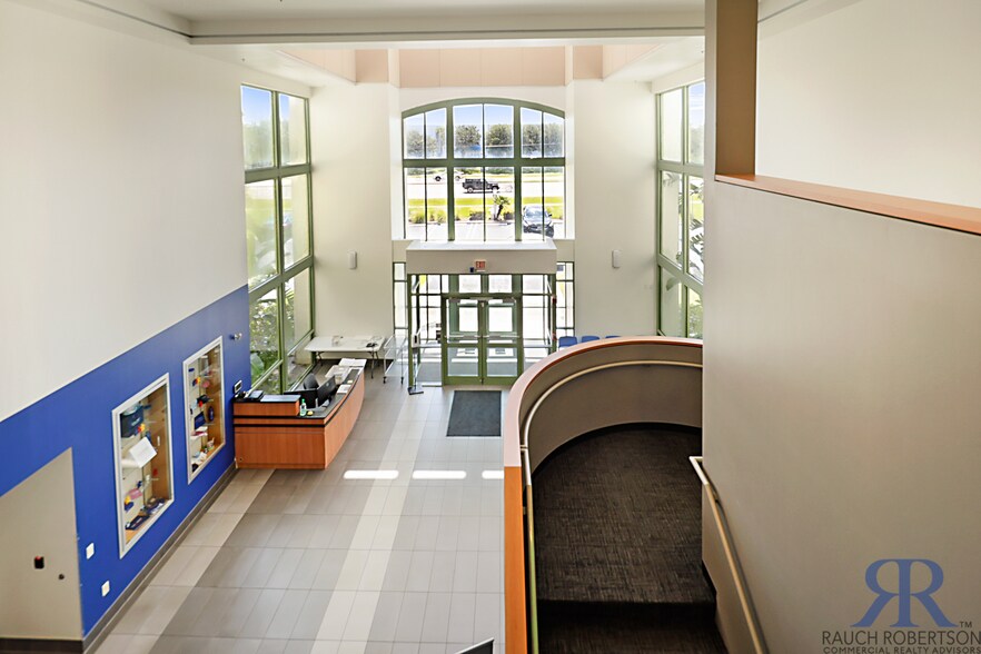 More Photos Of 300 NW Peacock Blvd, Port Saint Lucie Office For Lease