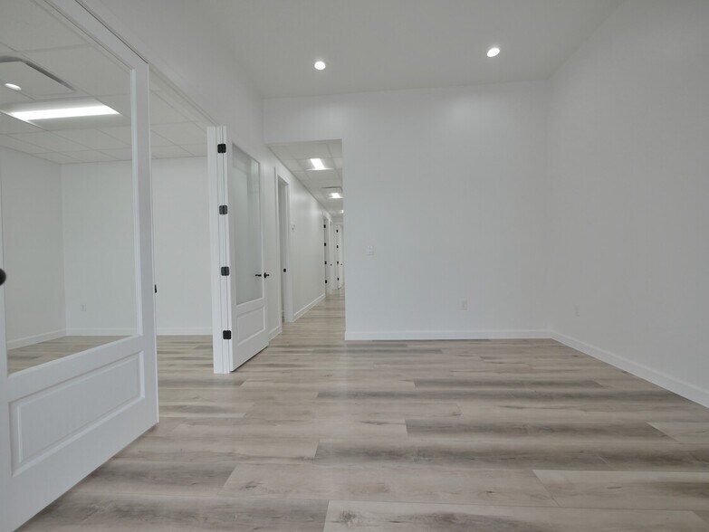 More Photos Of 23406 Kingsland Blvd, Katy Loft Creative Space For Lease
