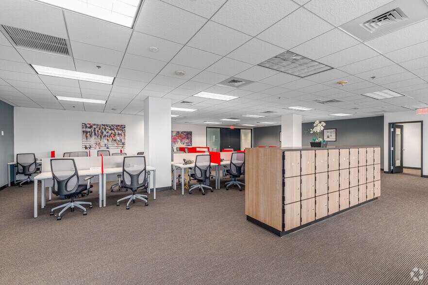 More Photos Of 1000 N West St, Wilmington Coworking Space