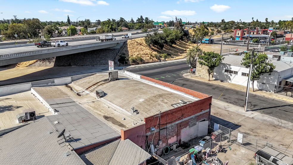 More Photos Of 1103-1111 E Belmont Ave, Fresno Freestanding For Sale