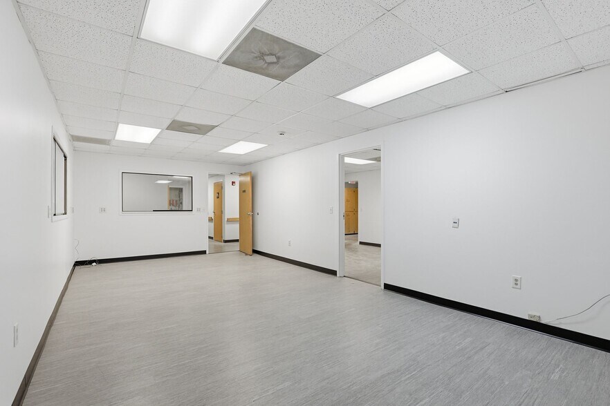 More Photos Of 744 Hartness Rd, Statesville Medical For Sale