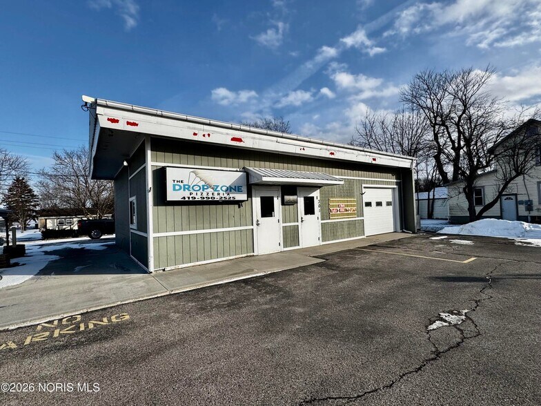 More Photos Of 301 S Defiance St, Stryker Auto Repair For Sale